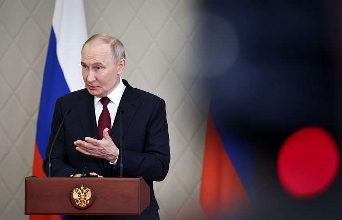 prezident-rossii-ne-vidit-prichin-dlja-paniki-iz-za-kursa-rublja-f4a085f.jpg