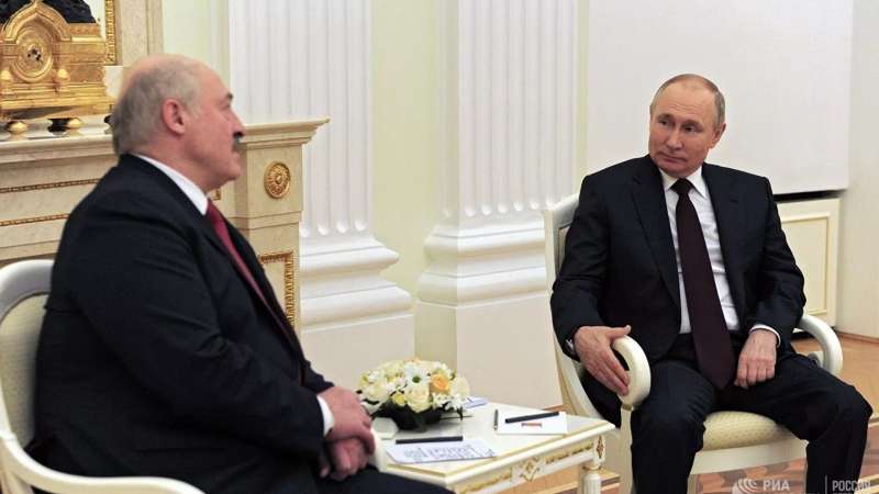 putin-rasporjadilsja-podpisat-dogovor-s-belarusju-o-garantijah-bezopasnosti-v-ramkah-sg-b42c4c6.jpg