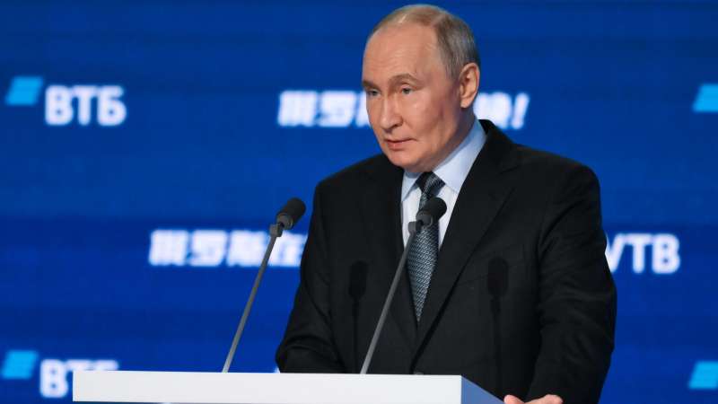 rabota-cb-i-pravitelstva-dolzhna-byt-solidarnoj-zajavil-putin-1bcf60d.jpg