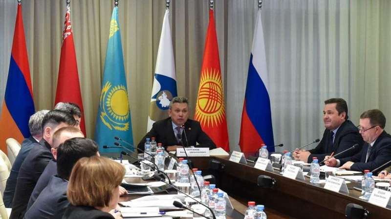 v-eaes-namereny-ustranit-barery-na-vnutrennem-rynke-stran-uchastnic-sojuza-6c05996.jpg