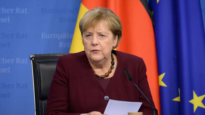 v-kremle-prokommentirovali-slova-merkel-o-sobake-putina-ae8f51c.jpg
