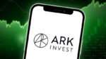 kompanija-ark-invest-kupila-akcii-block-inc-na-37-mln-na-fone-ih-padenija-60a92c5.jpg