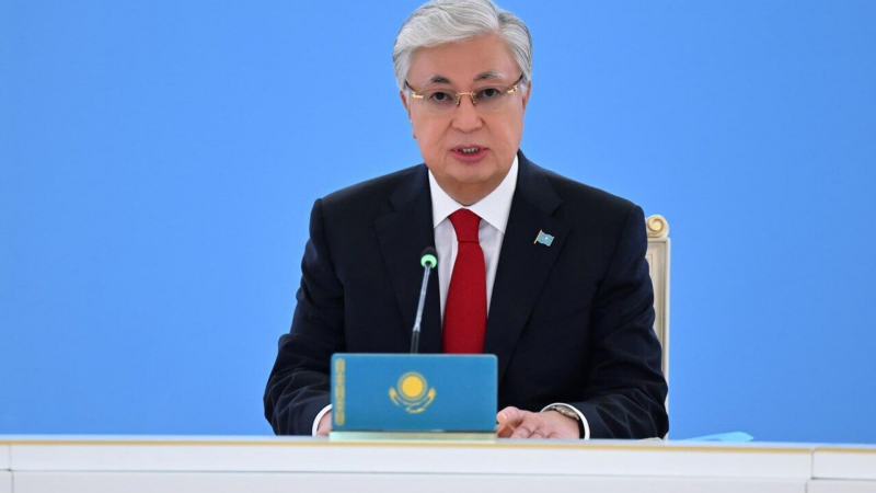 Касым-Жомарт Токаев выразил соболезнования президенту Азербайджана Ильхаму Алиеву