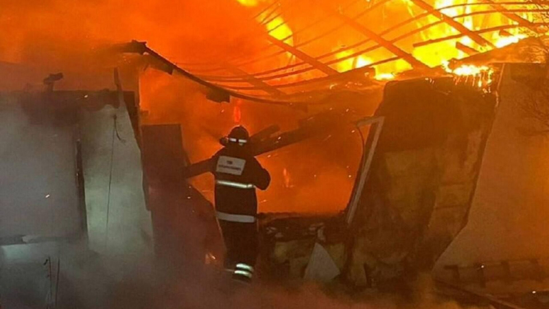 Пожар после взрыва газа произошел в жилом доме в Северо-Казахстанской области